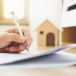 Jak w prosty sposób ustalić właściciela działki, nieruchomości lub domu? Poradnik 2025