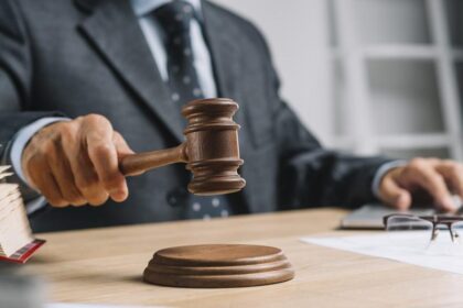 Jak zabezpieczyć się przed hipoteką po licytacji komorniczej: praktyczne porady dla dłużników