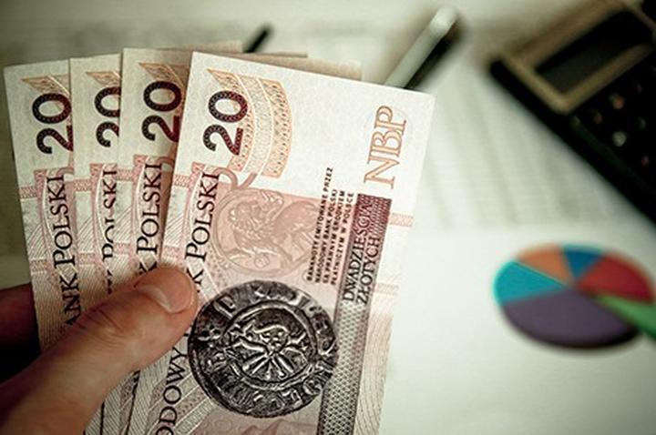 Szybko oblicz raty i oszczędności z najlepszym kalkulatorem Idea Bank w zaledwie 2 minuty