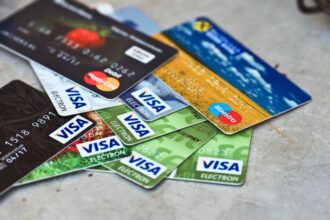 Konto z debetem na start – jak otworzyć nowe konto bez BIK?