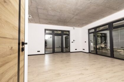 Kredyt na lokal usługowy: praktyczny przewodnik przed złożeniem wniosku