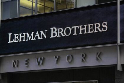 Upadek Lehman Brothers: jak jeden bank uruchomił globalny kryzys